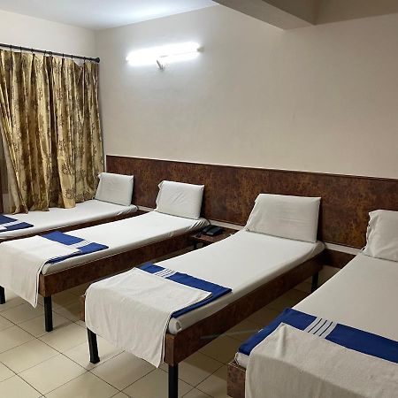 Sri Durgamba Lodge Бангалор Экстерьер фото